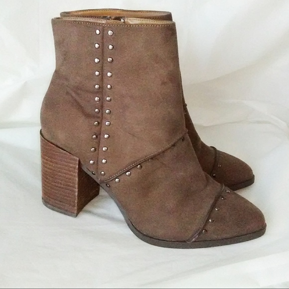 report ankle boots